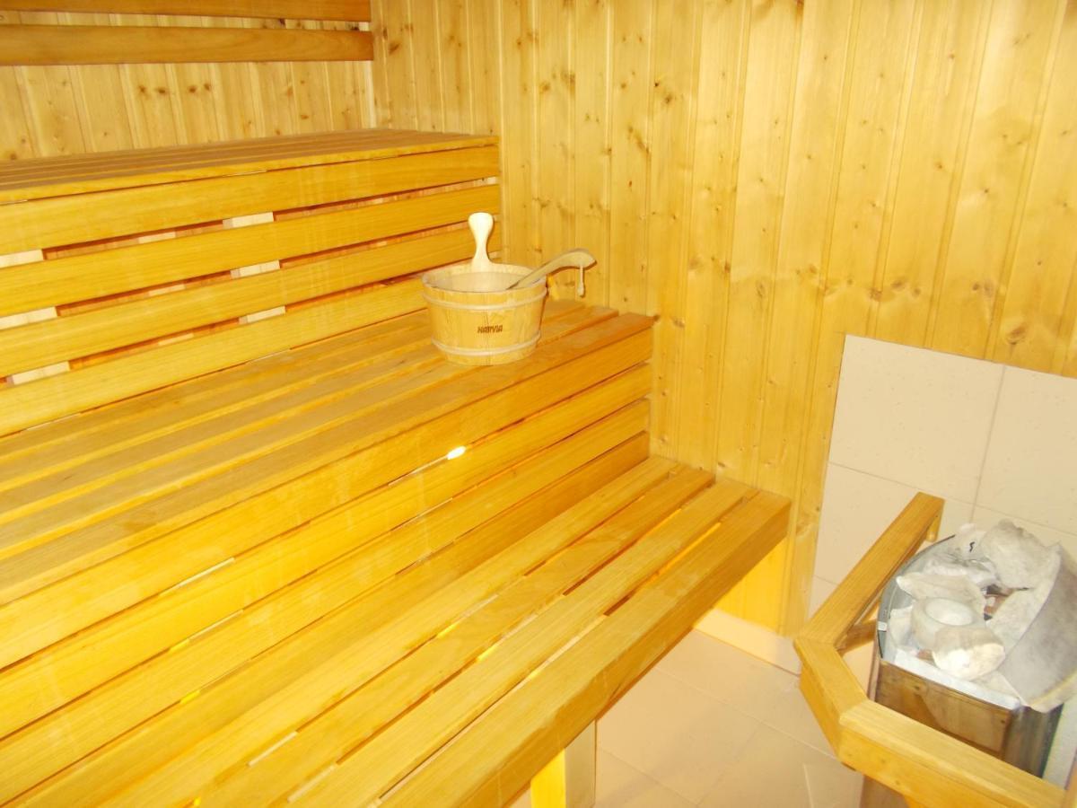 Hotel Mikorzyn Ślesin Esterno foto