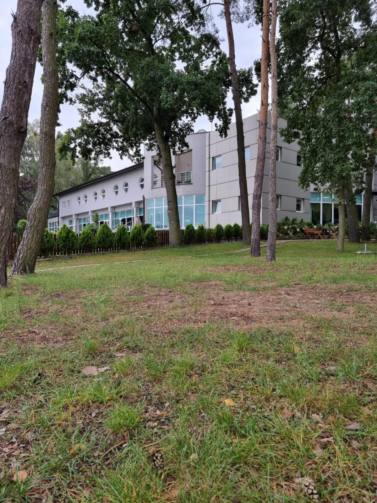 Hotel Mikorzyn Ślesin Esterno foto