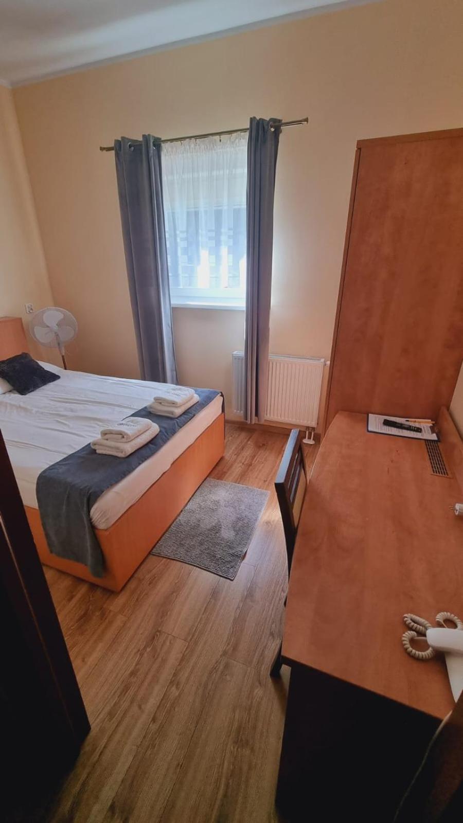 Hotel Mikorzyn Ślesin Esterno foto